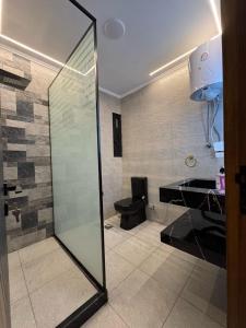 Breather Nile-View 3BR Apartment