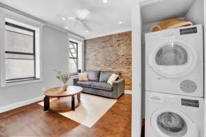 Stylish 3BR-2BA in Gramercy -Modern & Central