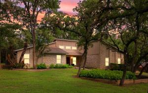 2 King Bedrooms in Texas Hill Country Relaxing Oasis