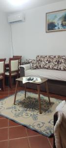 "City Centre Gemstone Apartment"