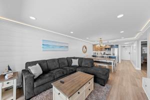 Extraordinary Oceanfront Penthouse - Unit 1210