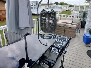 Sea Breeze, Luxury Lodge, Parkdean Resort Southview, Skegness, Dog Friendly - East Coast Holidays