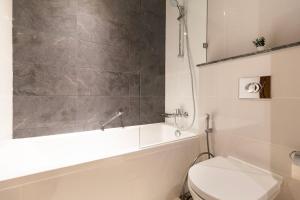 Luxury 4BHK in Business Bay w Burj Khalifa View Noora 4203