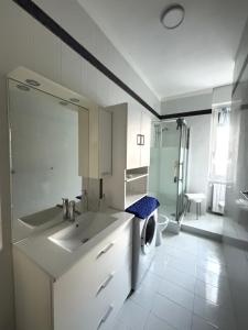 Helianthos Home