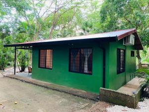 Casa Hoja Eco-Cabina Surf House