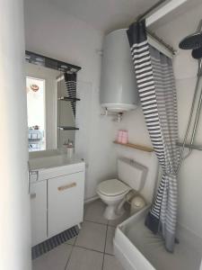 Appartement T2 Cabine, mezzanine Saint Pierre la mer 4oliv41