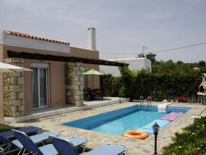 Peaceful Villa in Loutra Crete with Swimming Pool Rethymno Greece