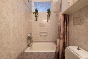 Levanda Syros with Free Parking