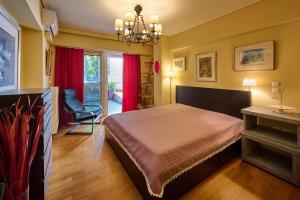 Cool ambiance, 2Brs , Private Garden & Parking