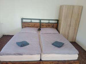 KEMP a stanování na faře