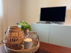 Apartment with garden and large bathroom