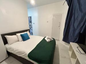 2 bedroom flat Wembley