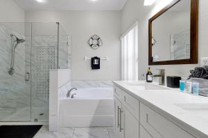 DisneyVilla with Pool Fully Renovated Kitchen Bath