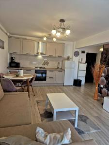 Sea Side Ada Apartment