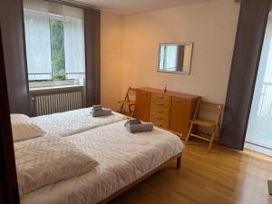 130 qm Apartment mit Garten und Stellplatz