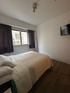 Departamento frente al casino