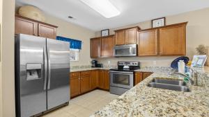 1812 Willow Bend Condo