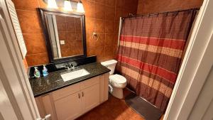 K11 Private Room with Smart TV Near Everything