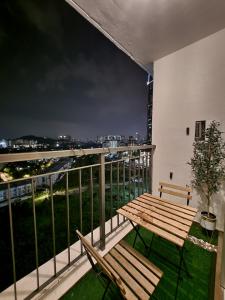 Cozy Homestay KL Setapak 2R2B 1CarPark, Pool, Wifi, MALAYSIAN ONLY & MUS-LIM RECOMMENDED