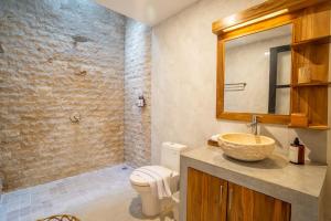 2BR Private Pool close to Berawa & Canggu Beach