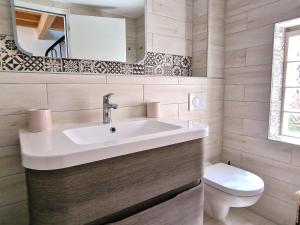 Appartement climatisé au centre, proche plage - FR-1-309-525