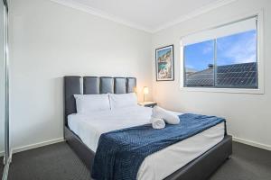 Sydney Marsden Park 5 bedrooms House close IKEA