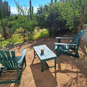 Zen Studio Full Kitchen & Outdoor Chill Space
