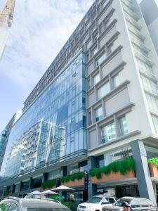 Suites empresariales cerca de Omni Hospital, Solaris , Mall del Sol, Guayaquil