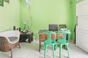 RedDoorz near RS Dr Hafiz Cianjur