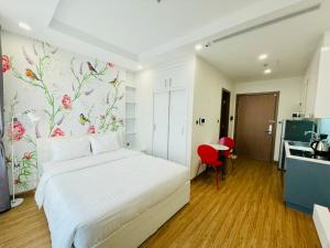 Luxury Studio In Vinhomes Green Bay, 25 to Airport, Gym, Swimming Pools