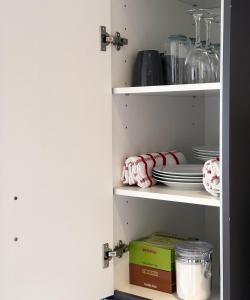 Modern 2 Bedroom and 2 Bathroom Apartment with Free Parking in Southbank