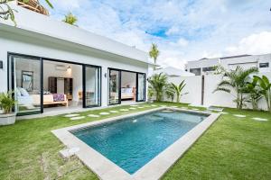Brand New & Stylish Villa with Private Pool in the Heart of Balangan