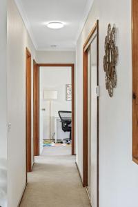 Tranquil Cul de Sac Family Retreat in Lilydale