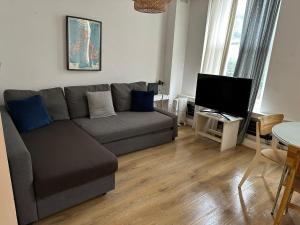 Clerkenwell Apartments by PrimeCityHosts