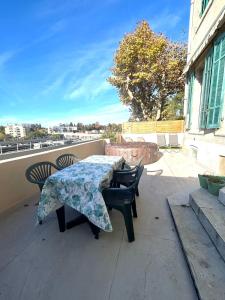 Duplex 10P Jacuzzi Terrasse Vue Mer et Montagne Marseille