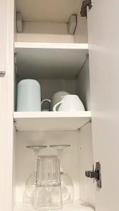 Sunset Mountain View Condo Close to Beach and Mall With Laundry & Smart TV A14