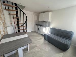 Appartements 22G DUPLEX T2 Lumineux a Marseille : photos des chambres