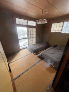 Full 7 bedroom house Nozawa Onsen