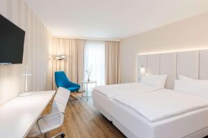 Superior Double Room XL room in NH Essen