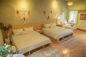 Old Quarter Center - 3 beds- Netflix - Big Balcony