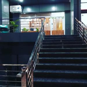 HOTEL ELISTA Juneja Square