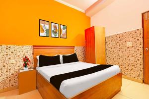 Collection O Rewari Central Railway Junction