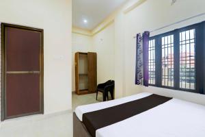 Collection O Varanasi Ashta Bhuji Temple