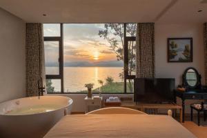 Dali Blue House Sea View B&B