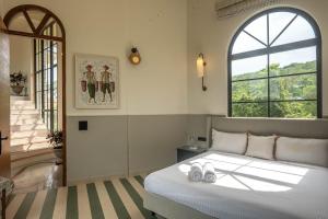 Morii Homes 4BHK luxury Pool Villa Assagao, Near Vagator beach