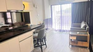 Cozy Spacious Condo Near Beach & Mall With Washing Machine & Smart TV #A09