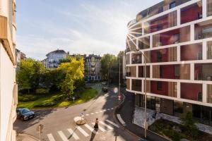 Appartements Luna - Cosy Appartement 48m2 - Place Parking Prive -Ascenseur - Position Centrale Gare - Pompidou - Nouvelle Ville - 2 a 4 Personnes : photos des chambres
