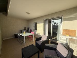 Evasion Valras Appartement Cosy avec Piscine