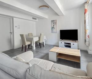 Appartements Appartement cosy et lumineux au coeur de Cogolin : photos des chambres