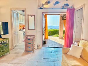 Sea View Apartment with Sunset Terrace - WiFi - 5 min Porto Cervo by Coral Property